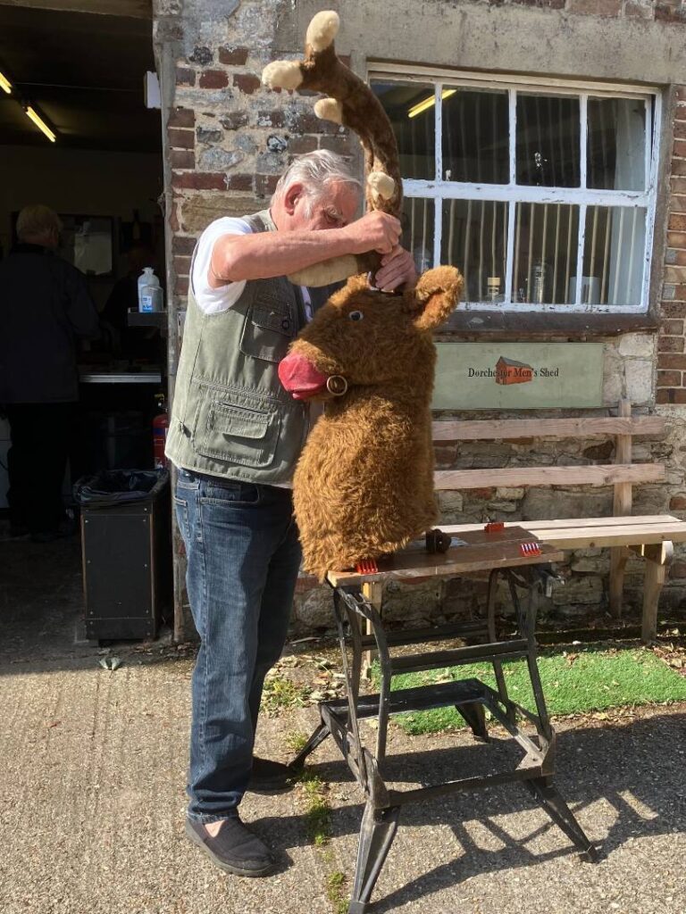 Stage 3 Dorchester Mens Shed vet antler restoration for Dorchester Lions Christmas Cracker